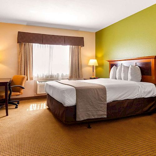 Auburn House Hotel